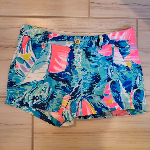 Lilly Pulitzer Pants - Lilly Pulitzer Callahan Shorts size 4